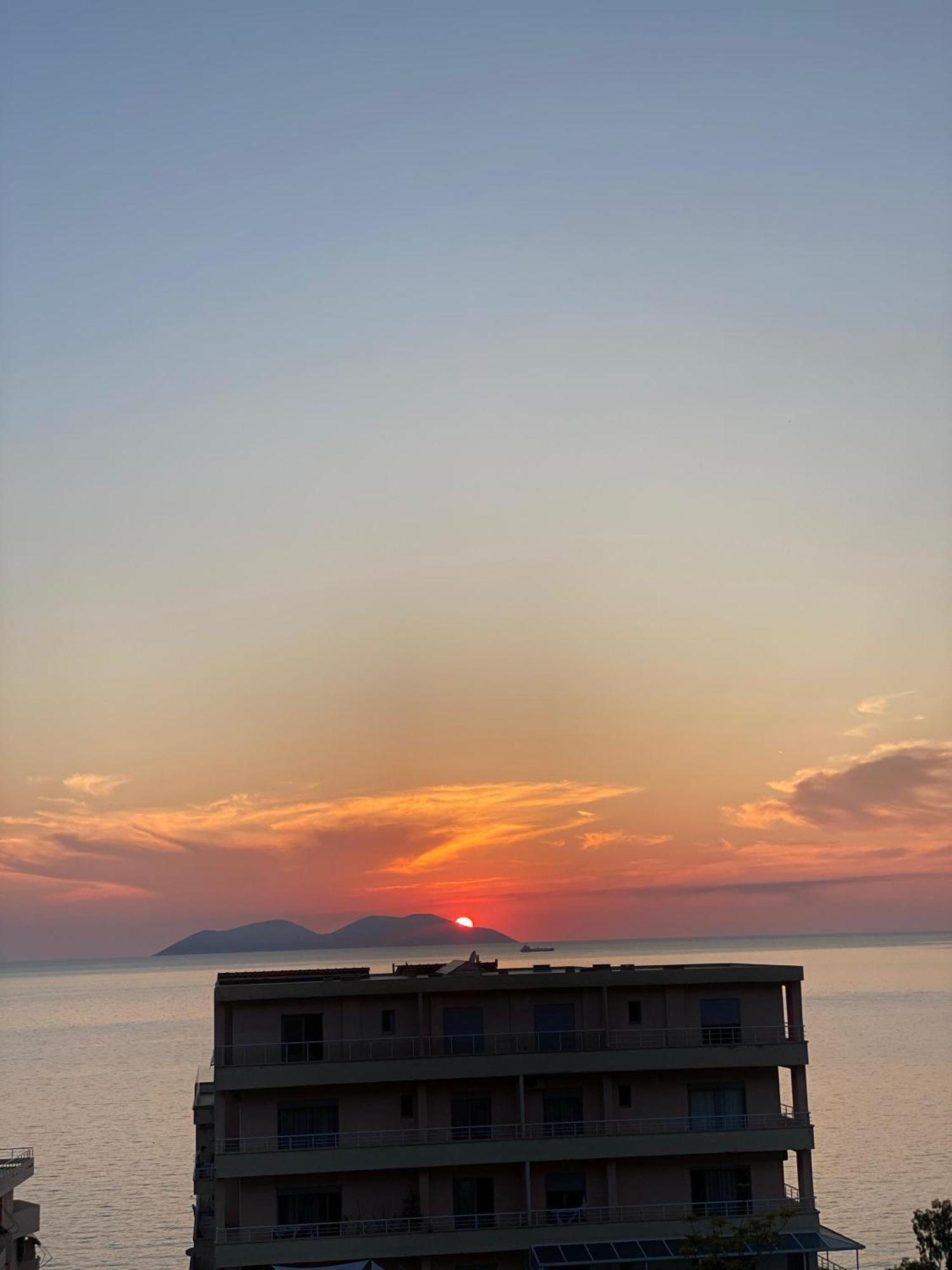 Sea View Apartment Vlorë Exteriör bild