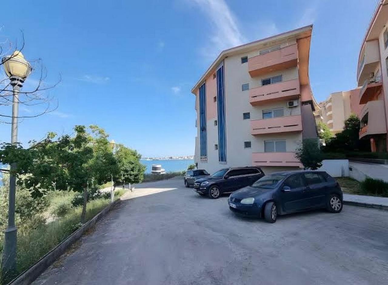 Sea View Apartment Vlorë Exteriör bild